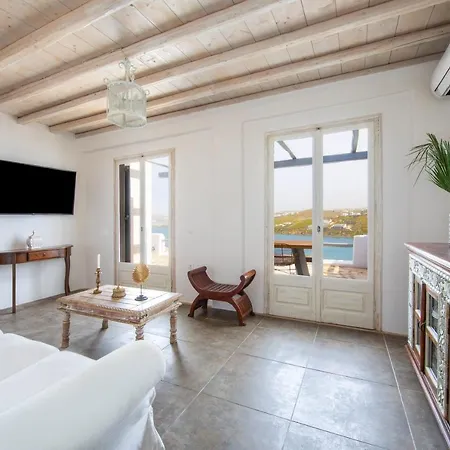 Villa Mykonos Princely Villas - Poolside Luxury Retreats *